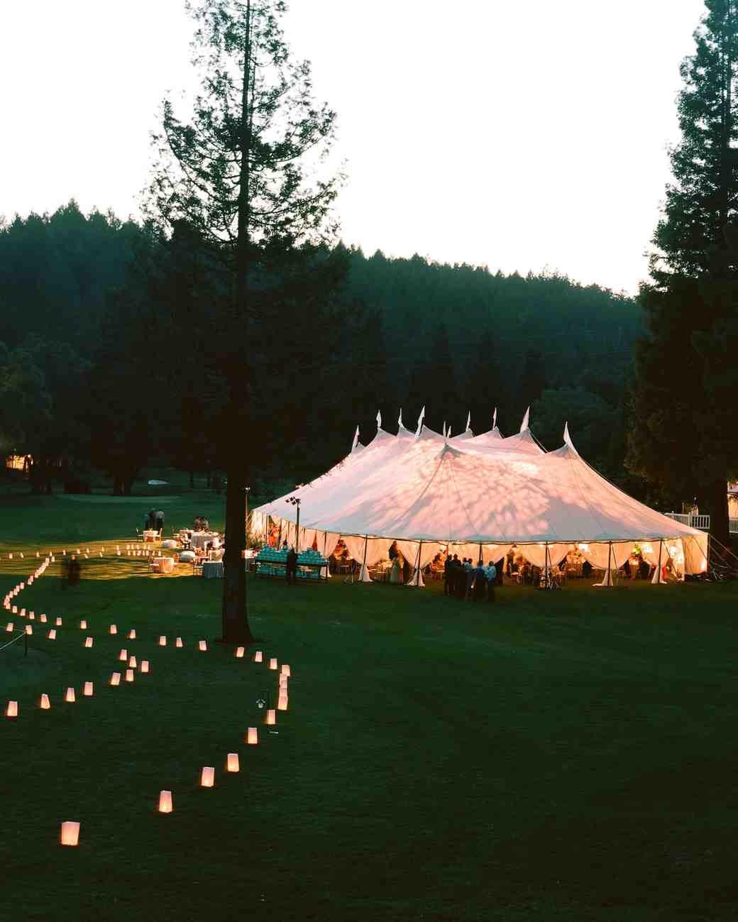 50 Tips For Planning Your Wedding Reception Martha Stewart Weddings