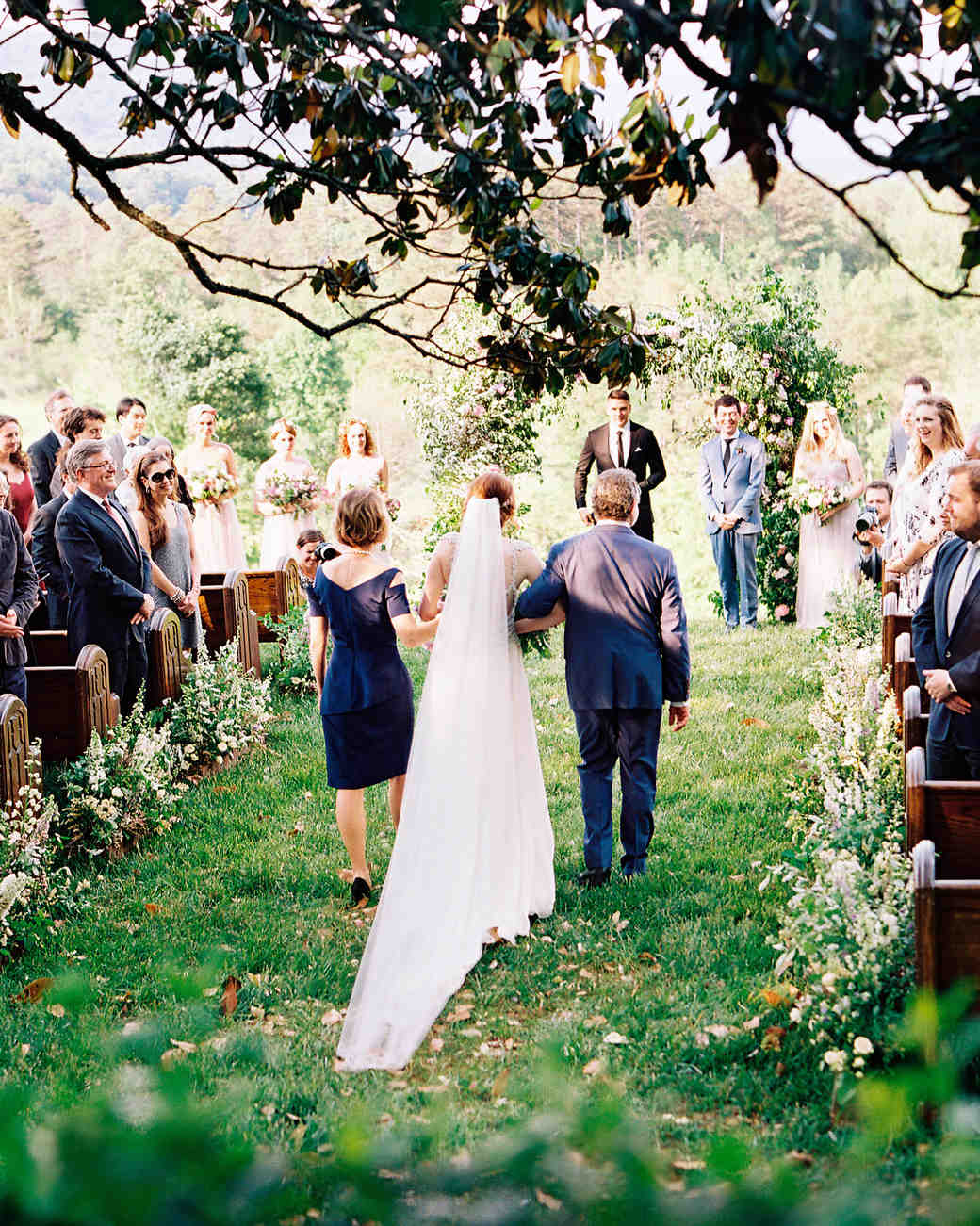 A Fun Filled Farm Wedding In Tennessee Martha Weddings