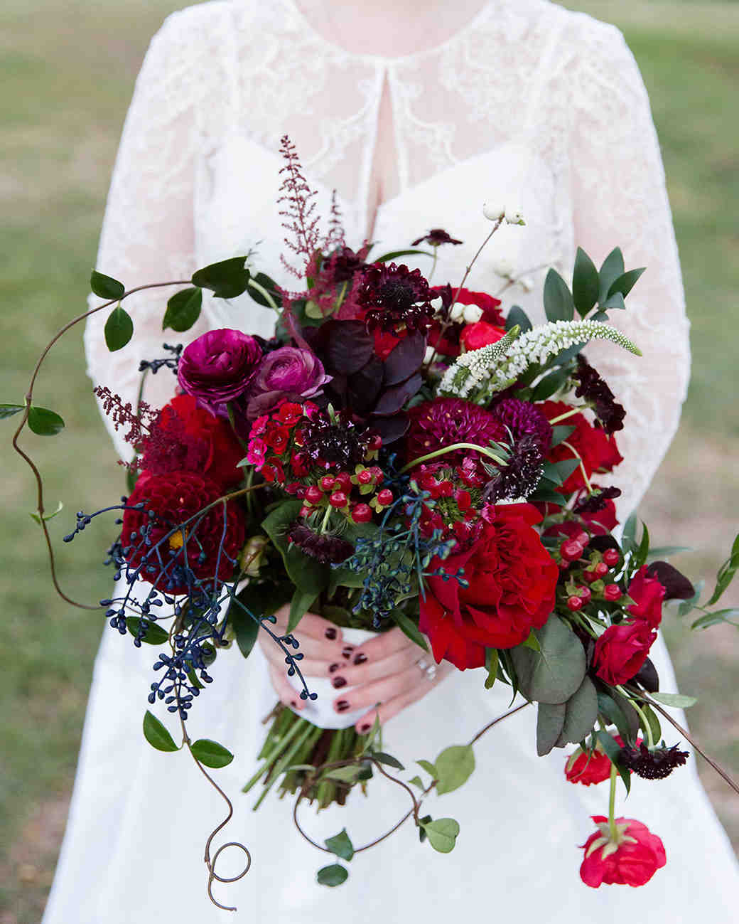30 Monochromatic Wedding Bouquets | Martha Stewart Weddings