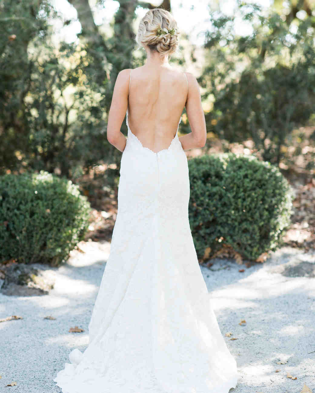 22-wedding-dresses-that-wowed-from-the-back-martha-stewart-weddings