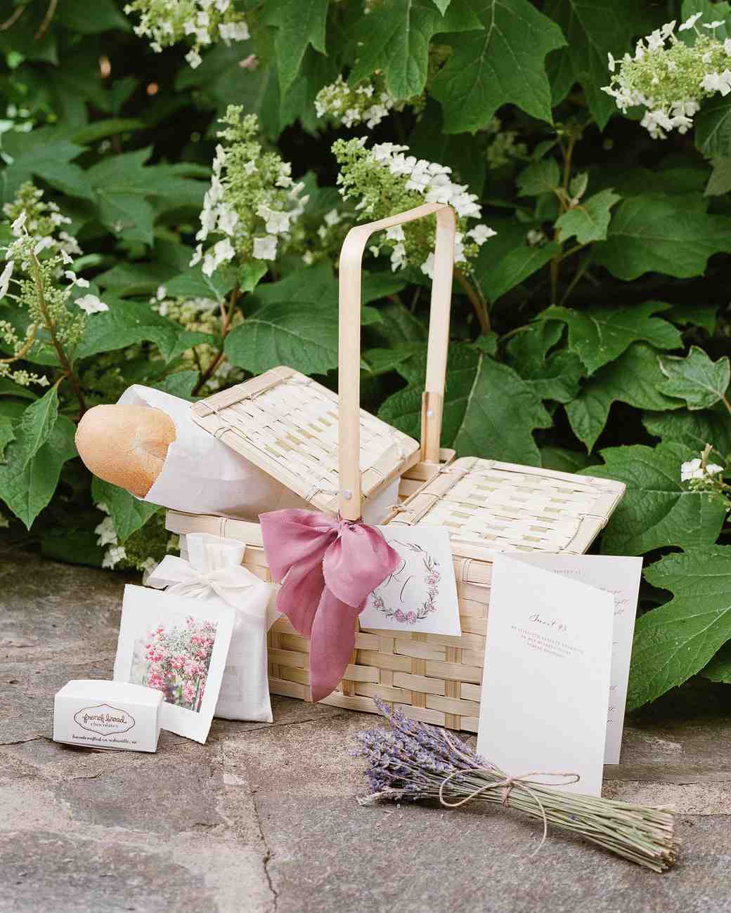 46 Welcome Bags From Real Weddings Martha Stewart Weddings