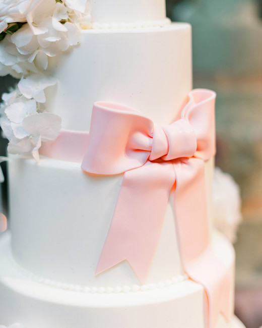 20 Beautiful Wedding Cakes Decorated with Bows Martha Stewart Weddings
