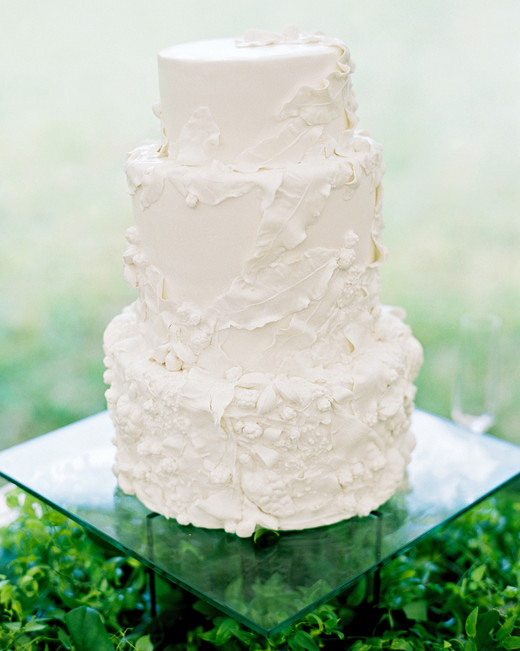 Wedding Cakes with Sugar Flowers That Look Incredibly Real Martha