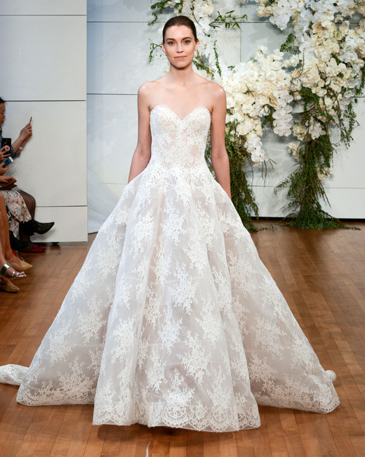 Monique Lhuillier Spring 2018 Wedding Dress Collection Martha Monique Lhuillier Sweetheart Lace Wedding Dress Spring 2018