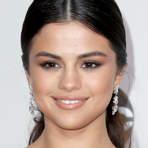 Try This Classic Beauty Look (Inspired by Selena Gomez!) for Your ...