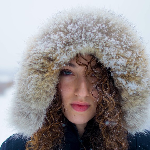 girl-winter-snow-hood-0116