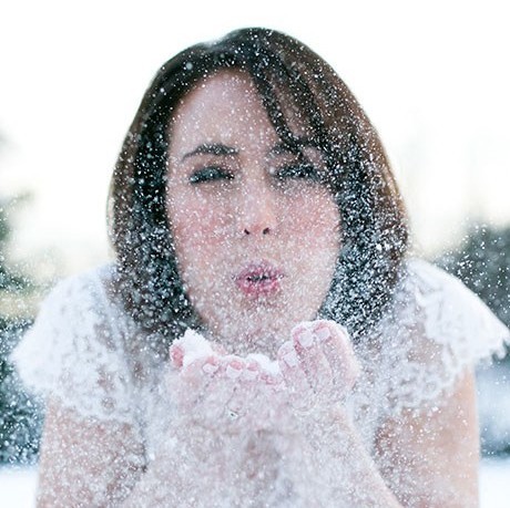Bride Blowing Snow Bride Blowing Snow