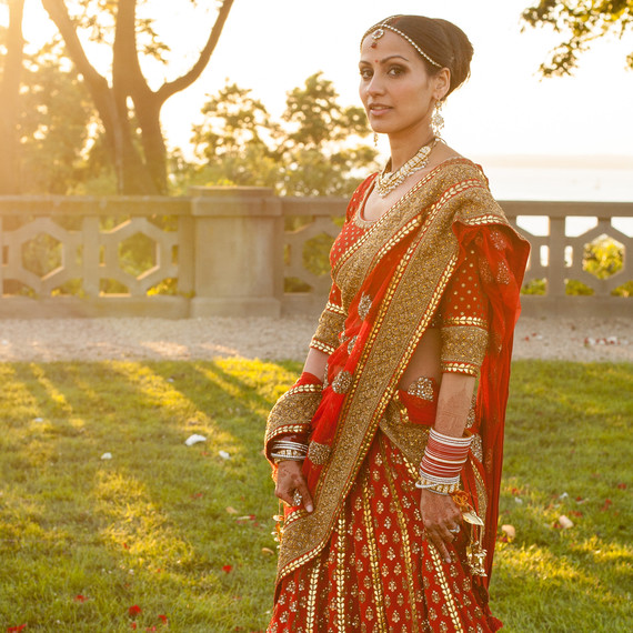 Attending a Mehndi Party? Here's Everything You Need to 