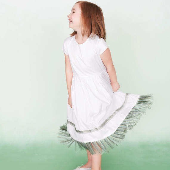 flower-girl-two-056-d112901.jpg