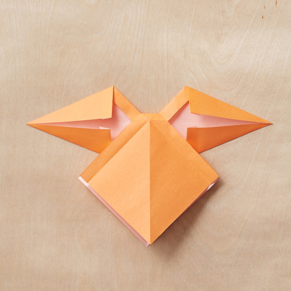 origami-bow-12-213-mwd110795.jpg