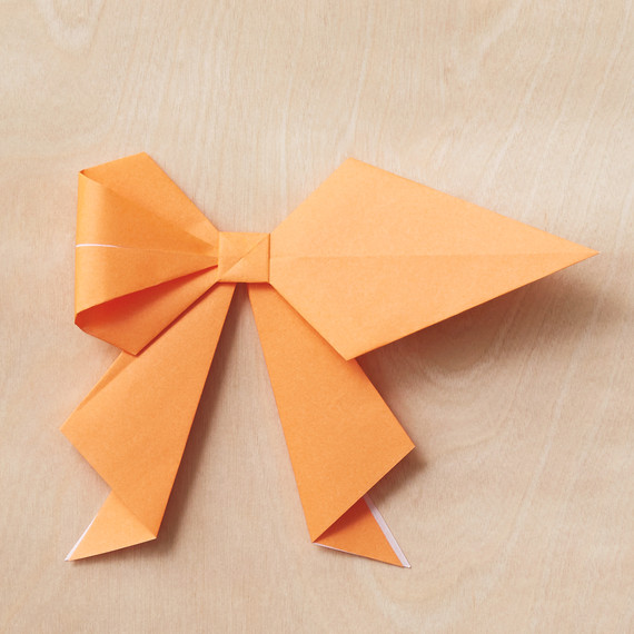 origami-bow-15-220-mwd110795.jpg