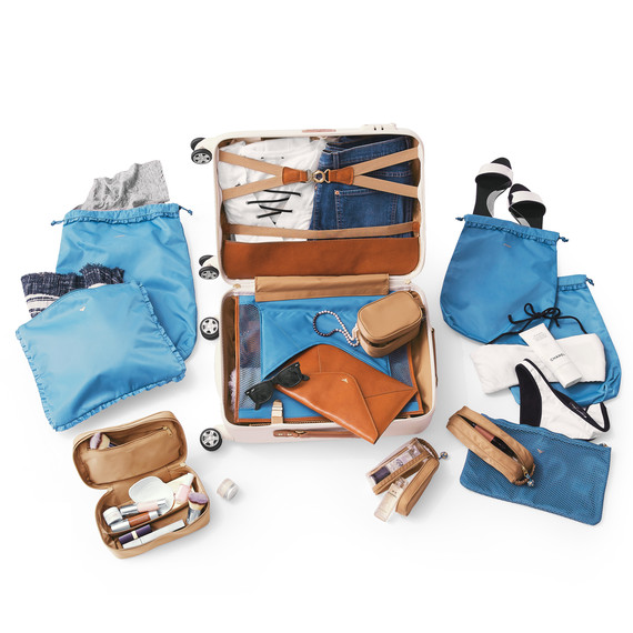 suitcase-contents-288-d112138.jpg