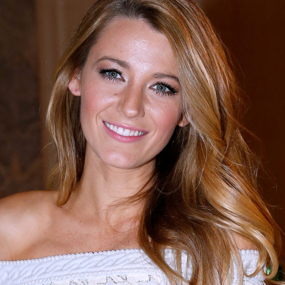 blake-lively-hair-blowout-1215.jpg