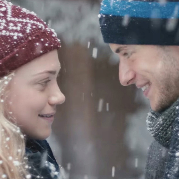 extra-gum-commercial-snow-1014.jpg