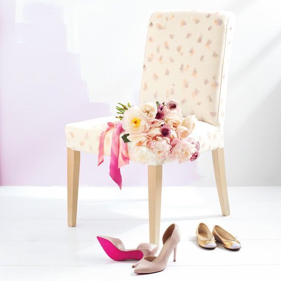 chair-bouquet-shoes-034-d111763.jpg
