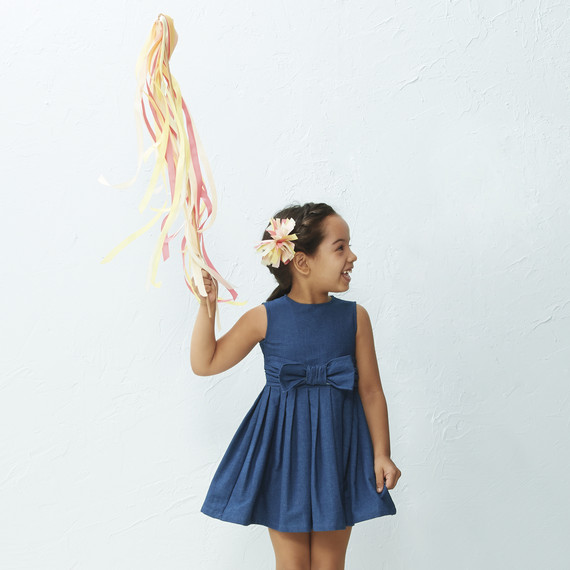 flower-girls-ribbon-500-d111930.jpg