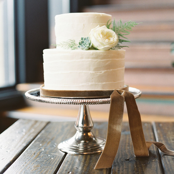 coleen-brandon-wedding-cake-0614.jpg