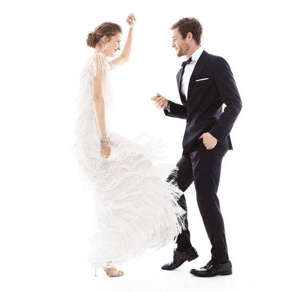 dancing-wedding-dress-182-d111904.jpg