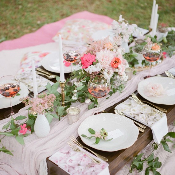 how long should a bridal shower really be martha stewart weddings