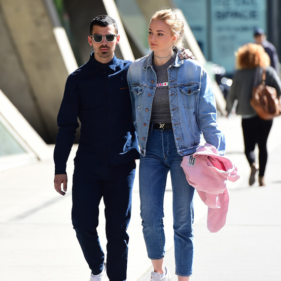 joe jonas sophie turner walking joe jonas sophie turner walking
