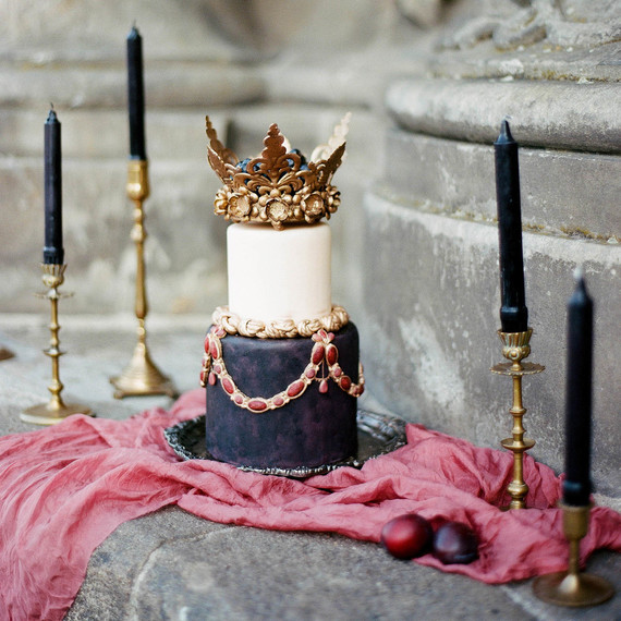 Small Wedding Cake with Crown Small Wedding Cake with Crown