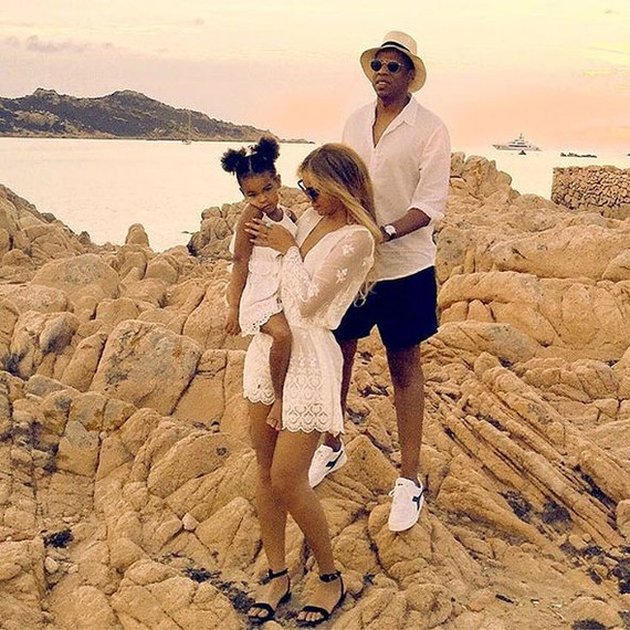 beyonce-jay-z-family-anniversary-0416.jpg