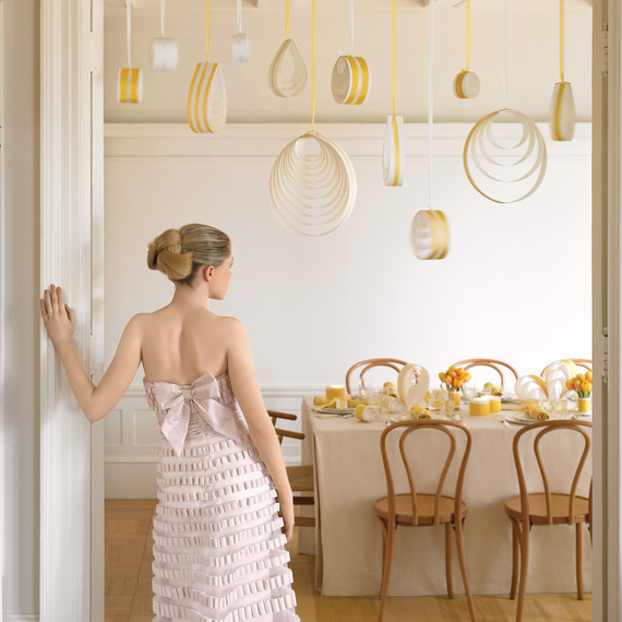 ribbon-bow-diy-mwd103633-ceiling-0515.jpg