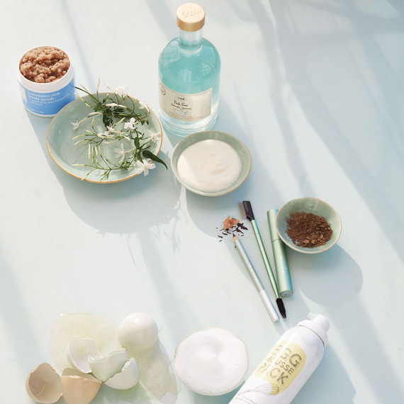 beauty-products-blue-themed-facial-soap.jpg
