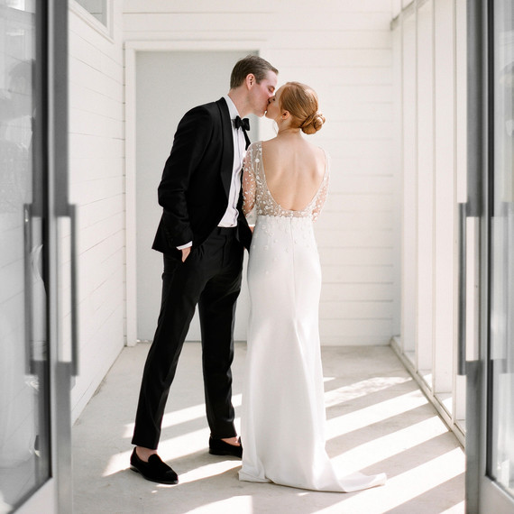 brittany peter wedding couple kissing brittany peter wedding couple kissing
