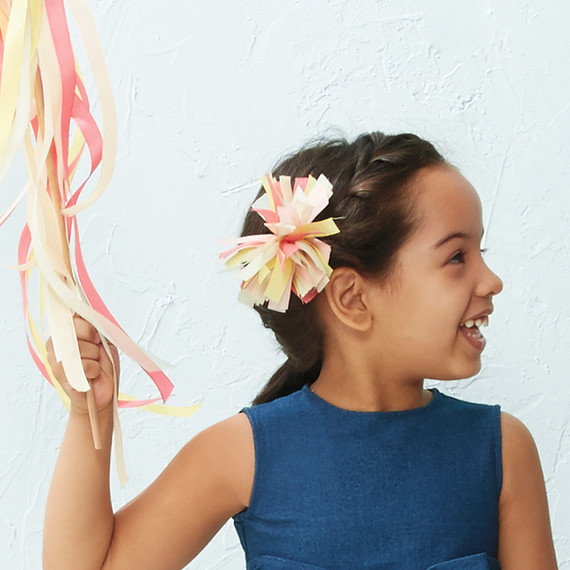 flower-girls-ribbon-barette-500-d111930.jpg