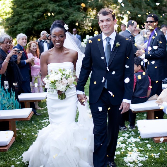 couple-wedding-aisle-0615