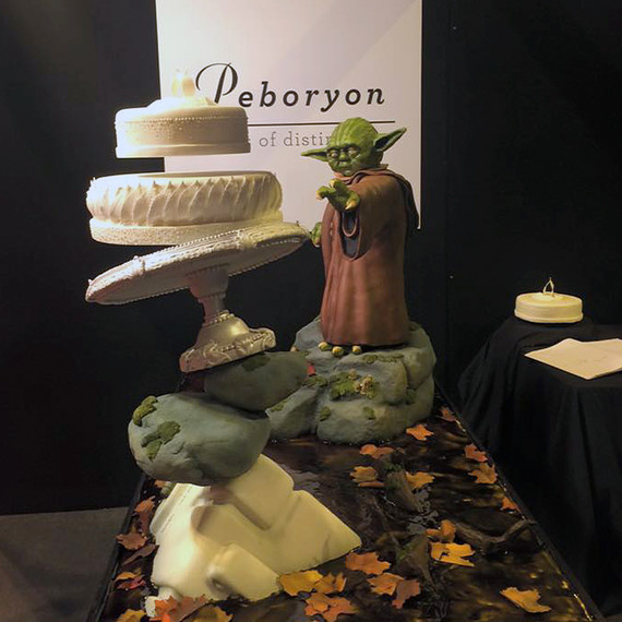 levitating-star-wars-wedding-cake-2-1115.jpg