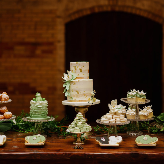 dessert table dessert table