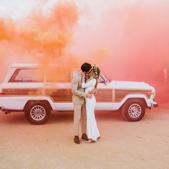 wedding exits smoke bombs wedding exits smoke bombs