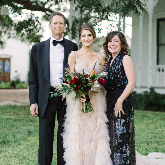 wedding family bride mom dad wedding family bride mom dad