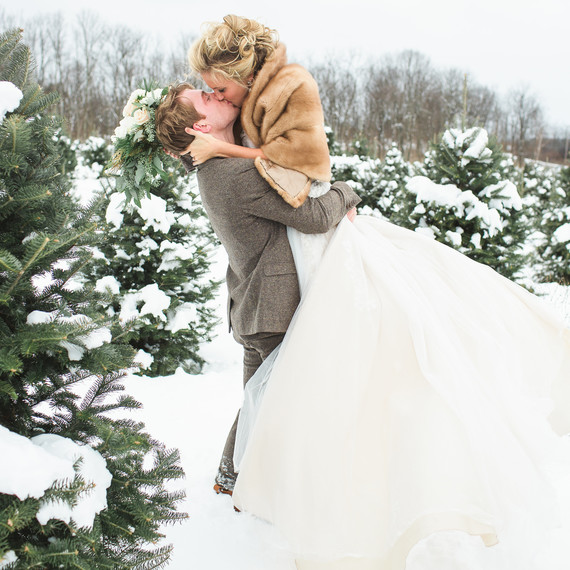 snowywedding-laurenfairphotography-ms01-4.jpg (skyword:363532)