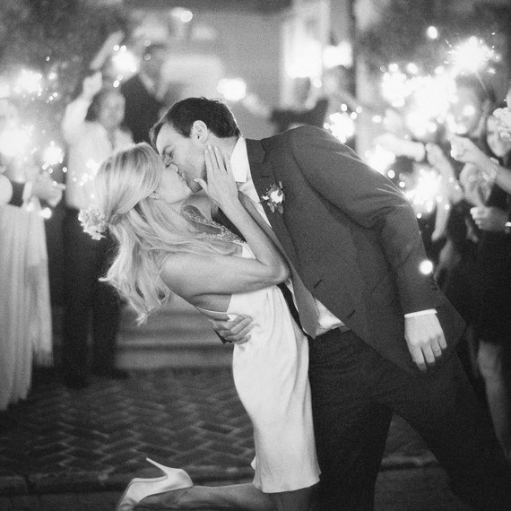 kiss-brideandgroom-bw-059-70005-mwds110148.jpg