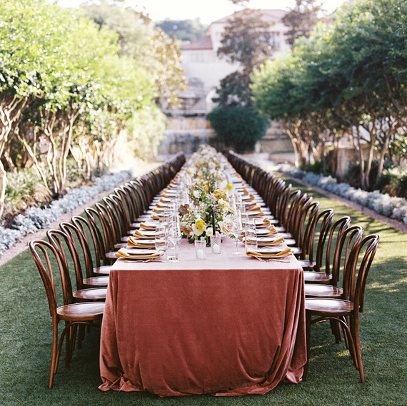 charla jesse wedding outdoor banquet table charla jesse wedding outdoor banquet table