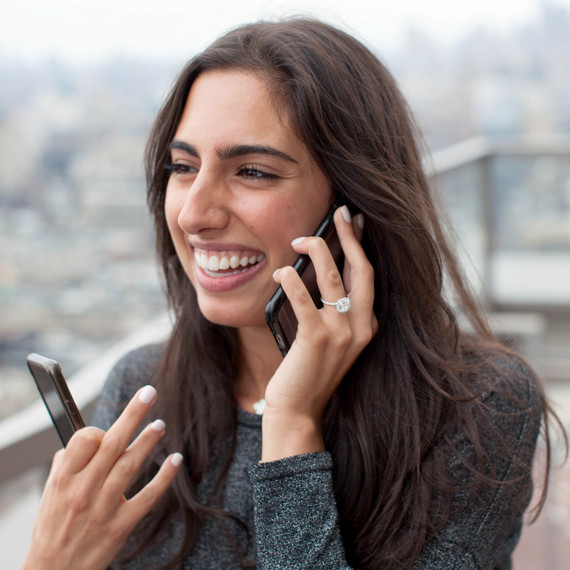 lea-joseph-proposal-phone-1067-s112360-0915.jpg