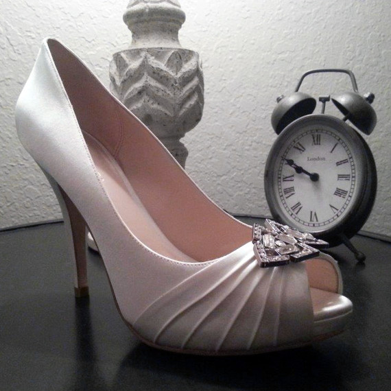 bridalbeautydiaries-lauren-post-10-shoe-1014.jpg