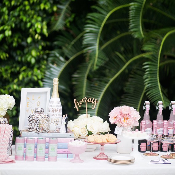 fashionable-hostess-bridal-shower-table-0716.jpg