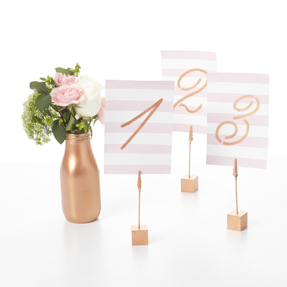 mscrafts-mac-table-number-stand-0027-d112422.jpg