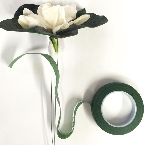 ron-wendt-cascading-bouquet-gardenias-2-0616.jpg