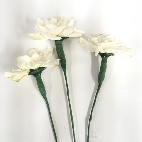 ron-wendt-cascading-bouquet-gardenias-4-0616.jpg
