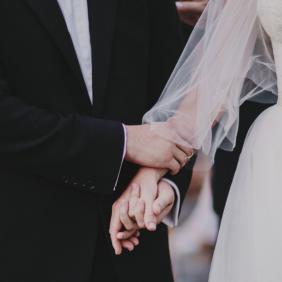 tamara-brett-wedding-hands-1163-s112120-0915.jpg