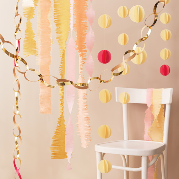 diy-tools-of-the-trade-garlands-089-mwd110941.jpg