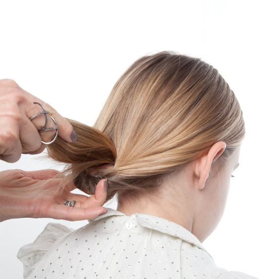 flower-girl-hair-how-to-pony-tail-step-4-0515.jpg