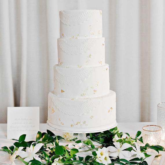 white wedding cake white wedding cake