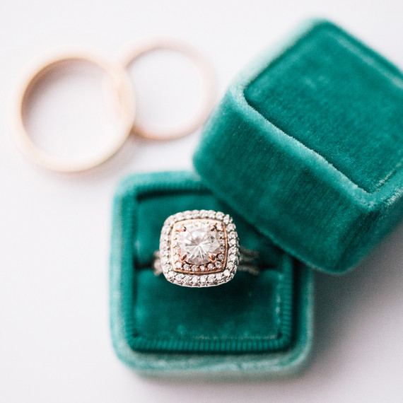 brittany-andrew-wedding-rings-088-s112067-0715.jpg