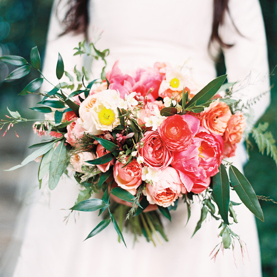 carrie-dan-bride-bouquet-007107-r1-004-s111627.jpg